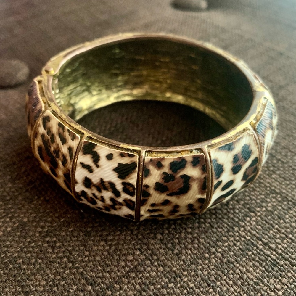 💍2/$10💎3/$12 Leopard Animal Print Bangle Bracelet